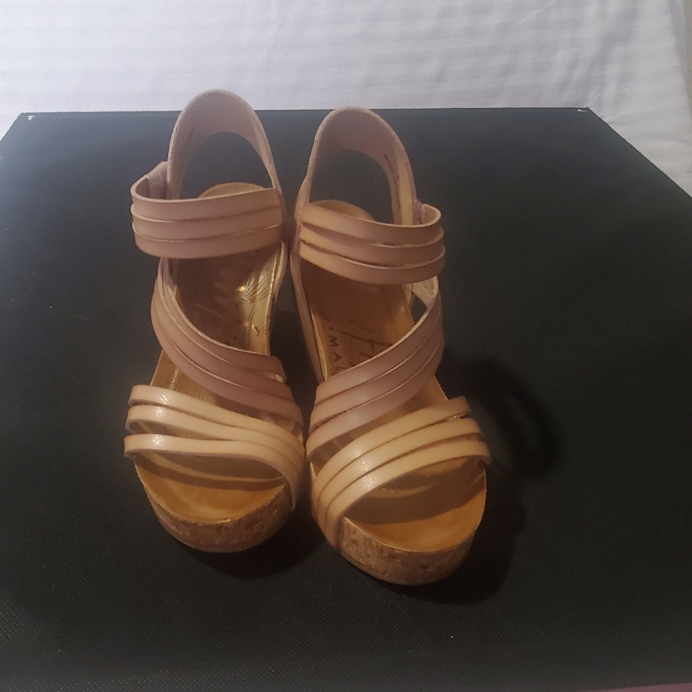 Blowfish HELM WEDGE SANDAL in Neutral